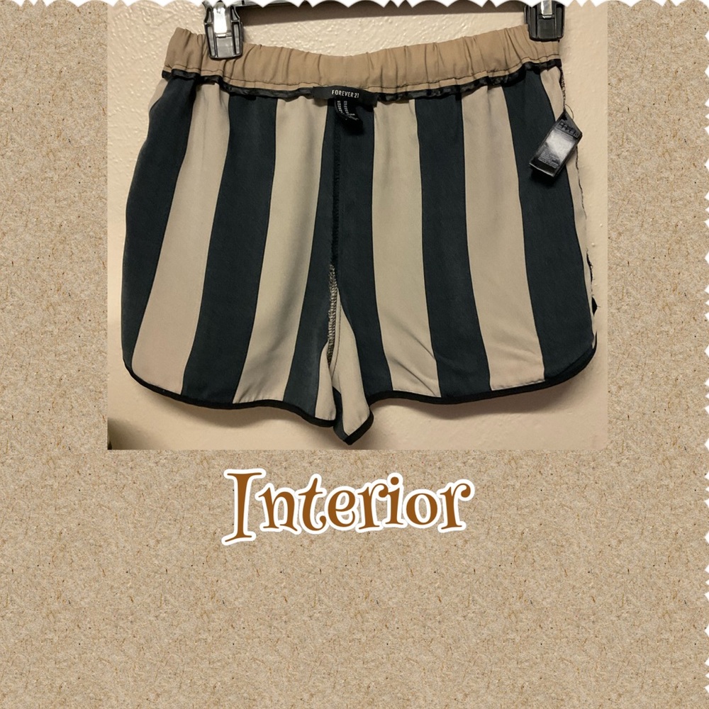 🌠SPECIAL🌠 
Forever 21 - Most pretty, comfortabe casual short - Picture 3 of 7